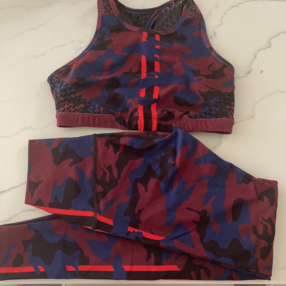 WHITH WEAR OT TO HEART SET